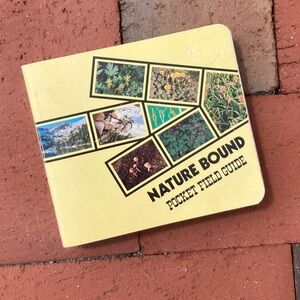 1985 Nature Bound Pocket Field Guide Edible Plant Identification Survival Guide